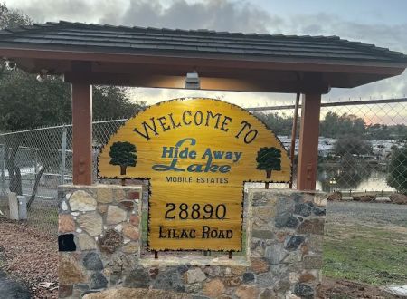 Hide-Away Lake Mobile Estates