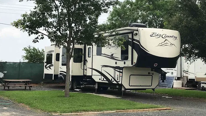 Frio RV Park Picture 1