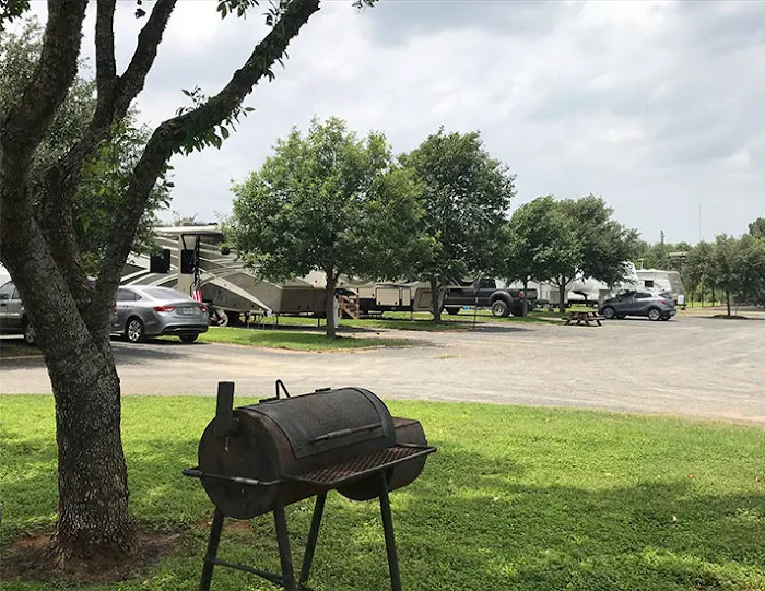 Frio RV Park Picture 2