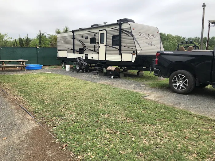 Frio RV Park Picture 7