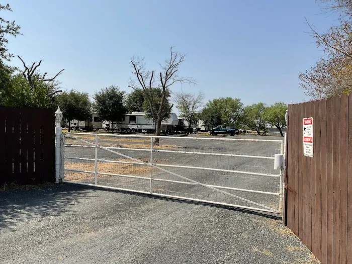 Bella Vita RV Park Picture 6