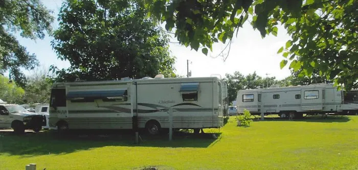 York Creek RV Park Picture 9