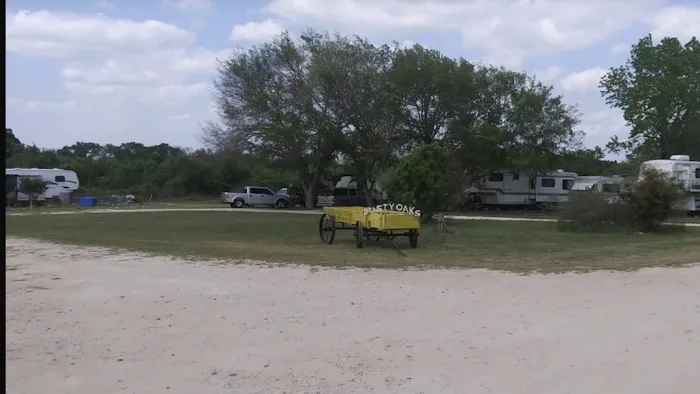 Dusty Oaks RV Park Picture 1