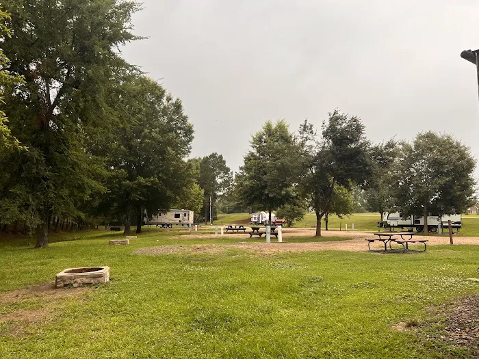 Murfreesboro RV Park Picture 2