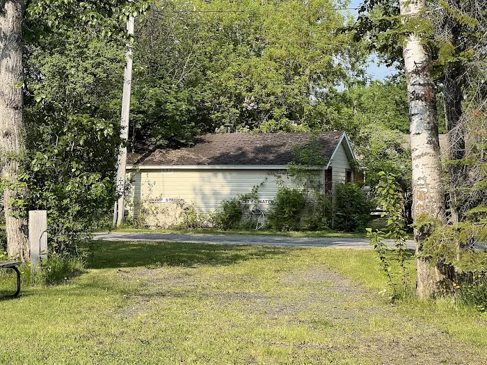 Voyageurs RV Campground and Cabins Picture 7