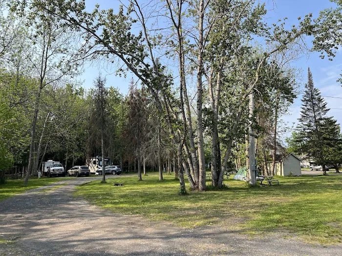 Voyageurs RV Campground and Cabins Picture 8