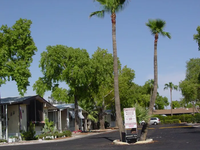 Arbor Manor Mobile Home Park Picture 4