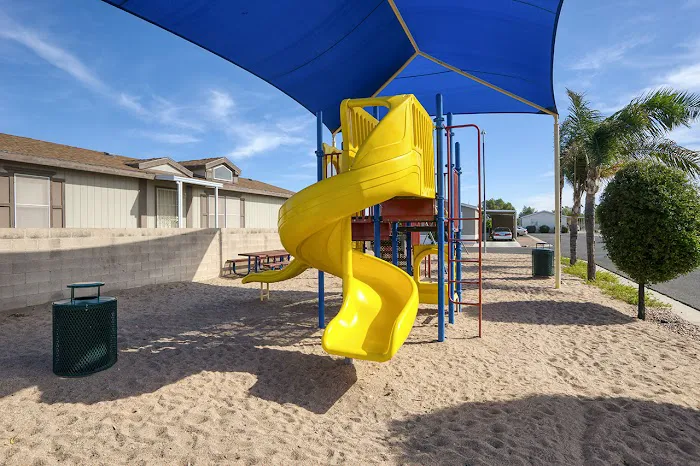 Pueblo Mesa Picture 4