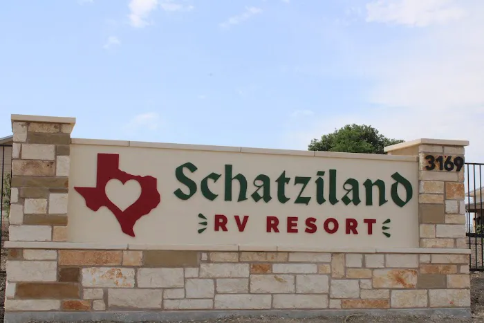 Schatziland RV Resort Picture 1