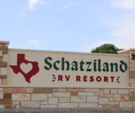 Schatziland RV Resort