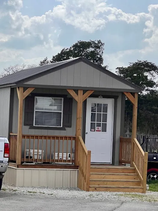 4L RV AND CABINS Picture 3