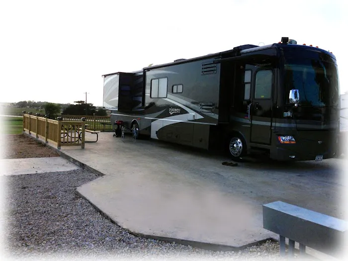 Hill Top RV Park Picture 2