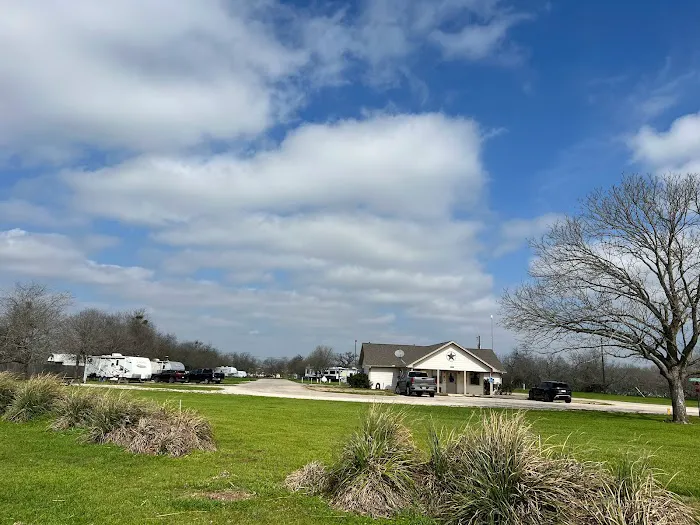 Patriot RV Park - Gonzales Picture 3
