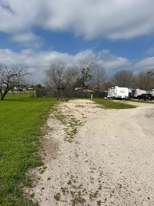 Patriot RV Park - Gonzales Picture 4