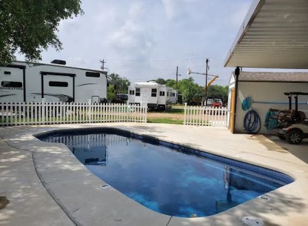 Windmills Lakebum RV Park