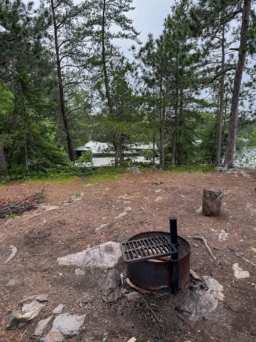 HB Sand Point Island East S16 Houseboat Campsite Picture 5