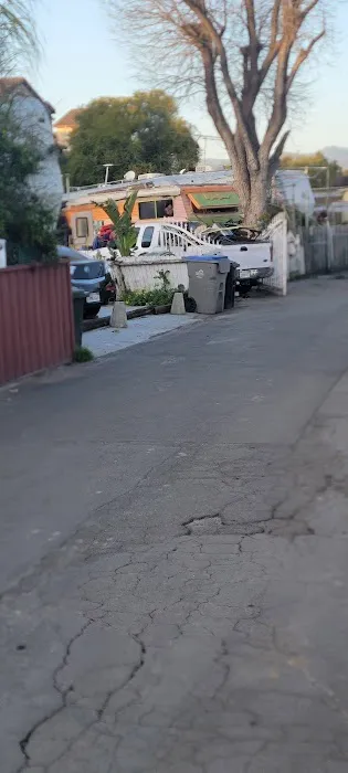 Western Trailer Park Picture 3