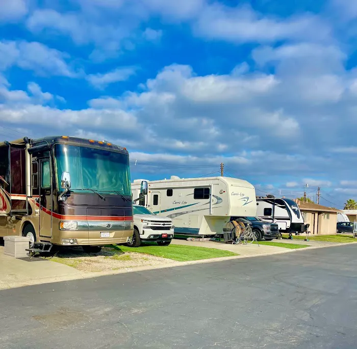 Big Oak Mobile Home Park Picture 4