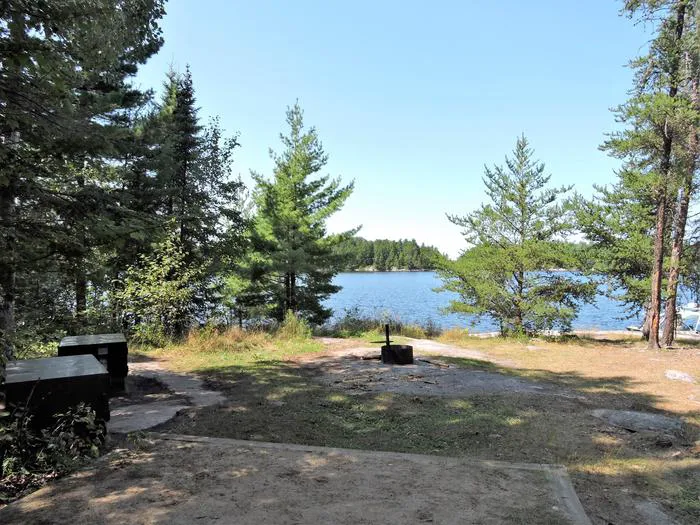 Windbreak Point N45 Campsite Picture 4