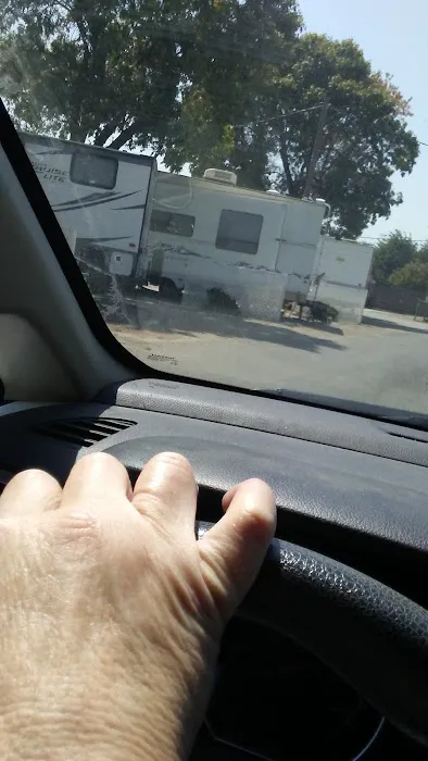 Morehead Park RV & Boat Storage Picture 7