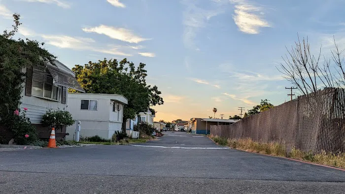 Walnut Grove Mobile Home Park Picture 1