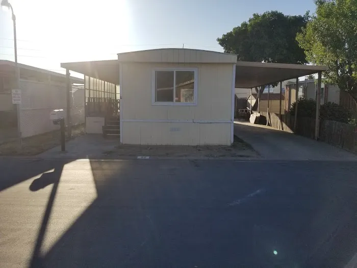Camino Real Mobile Estates Picture 3