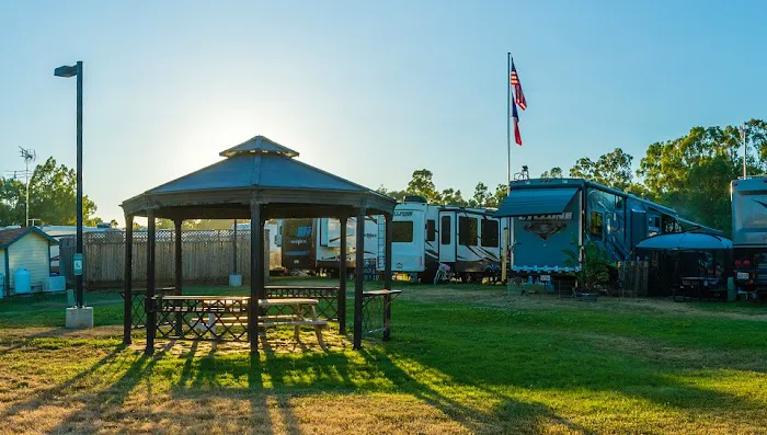 Vineyard RV Park Picture 6