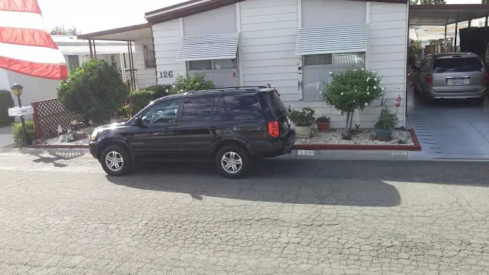 Country Club Estates Picture 8