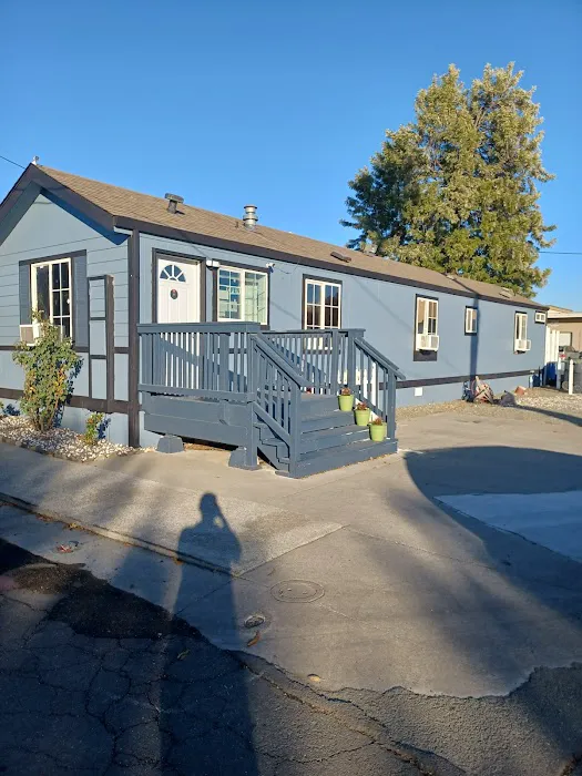Fairfield MH & RV Park Picture 1