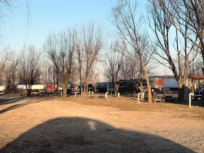 The Place RV Park Picture 3