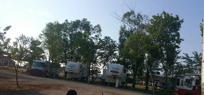 The Place RV Park Picture 5