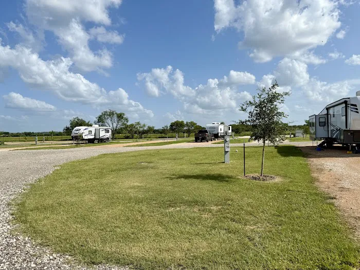 Lazy J RV Ranch Picture 7