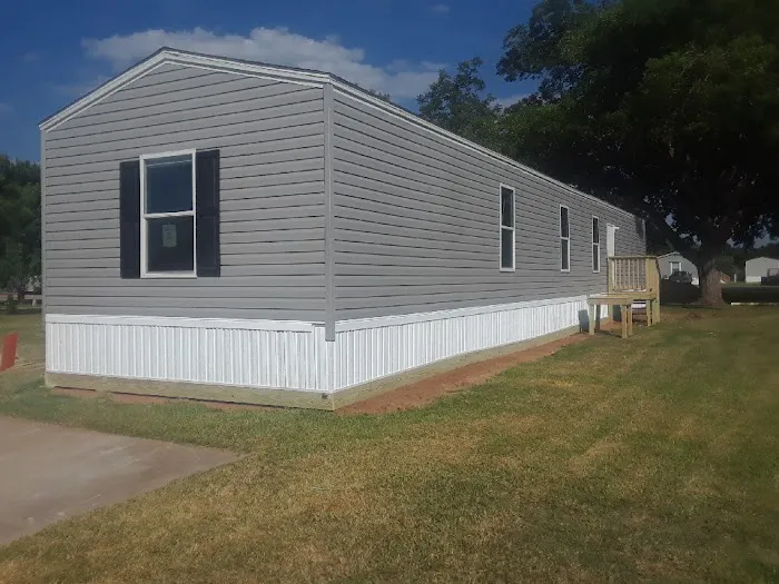 Country Way Village Mobile Home Park Picture 5