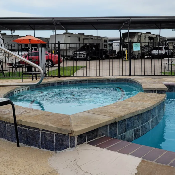 Katy Lake RV Resort Picture 1