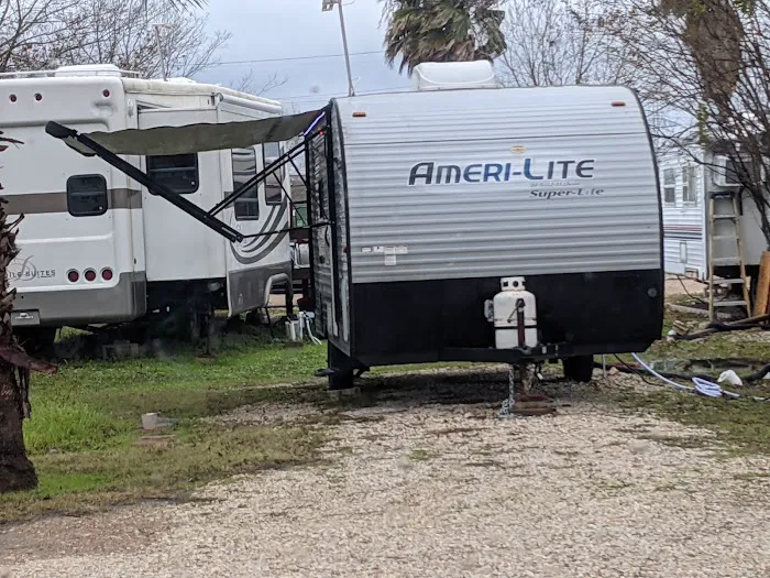 Cinco Ranch RV Park Picture 5