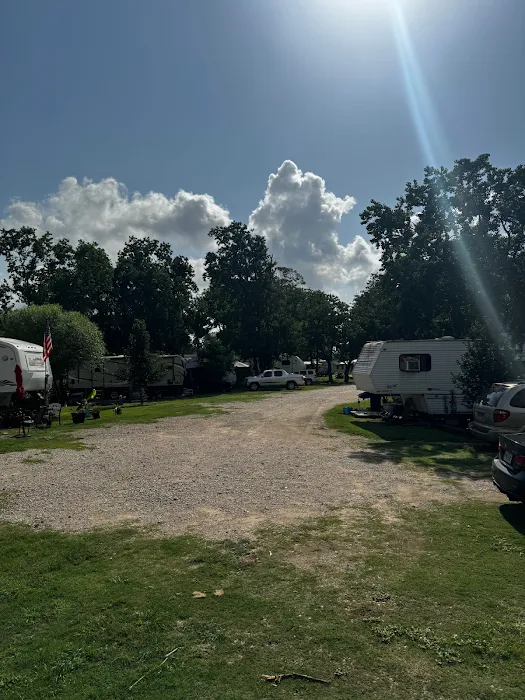 Old Town Spring RV Park Picture 2