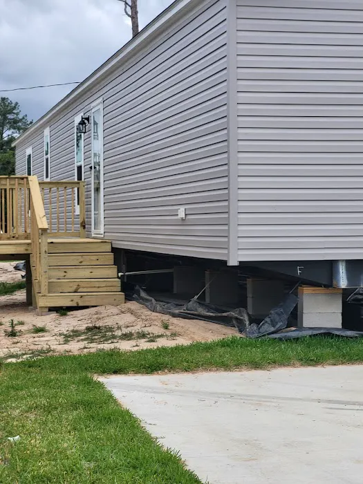 Cedar Creek Forest Mobile Home Picture 10