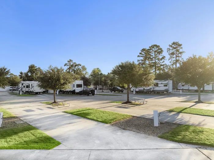 Northlake RV Resort by QRV Picture 8