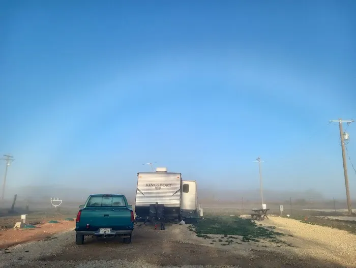Rustic rv park Picture 3