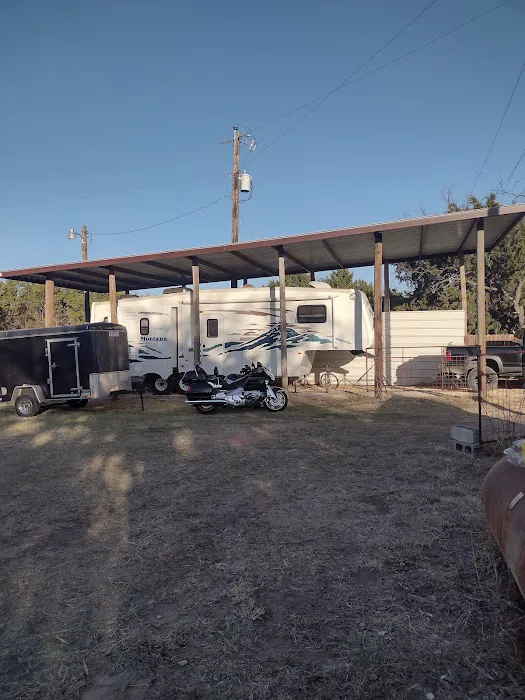 A&A covered RV park Picture 2