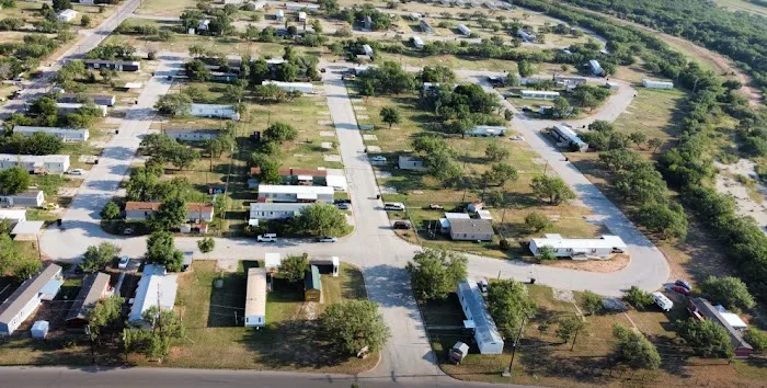 Hartford Village Manufactured Home Community Picture 2