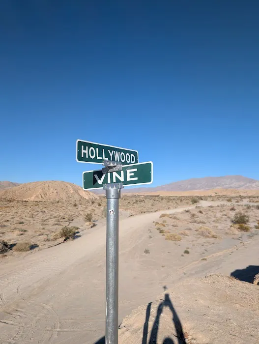 Hollywood-Vine Campsite Picture 10