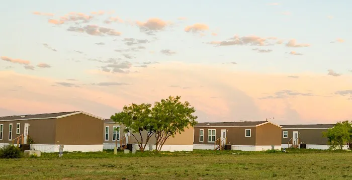 Oakridge Estates Mobile Home Community Picture 1