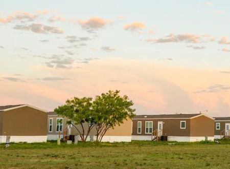 Oakridge Estates Mobile Home Community