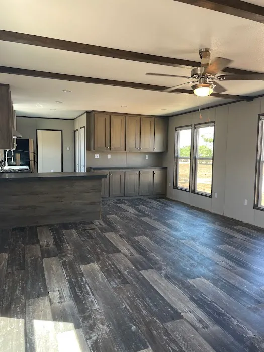 Oakridge Estates Mobile Home Community Picture 8