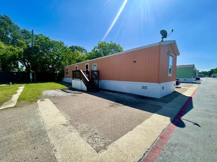 Meadowlark RV & Mobile Home Park Picture 1