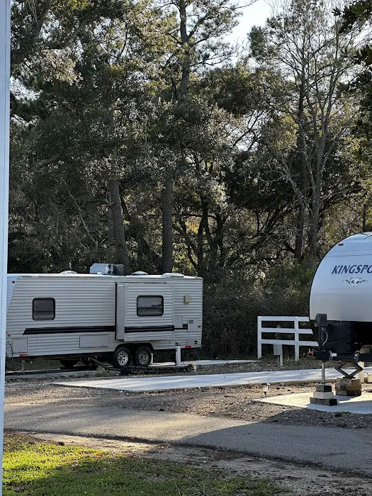 Winnie rv park Picture 2
