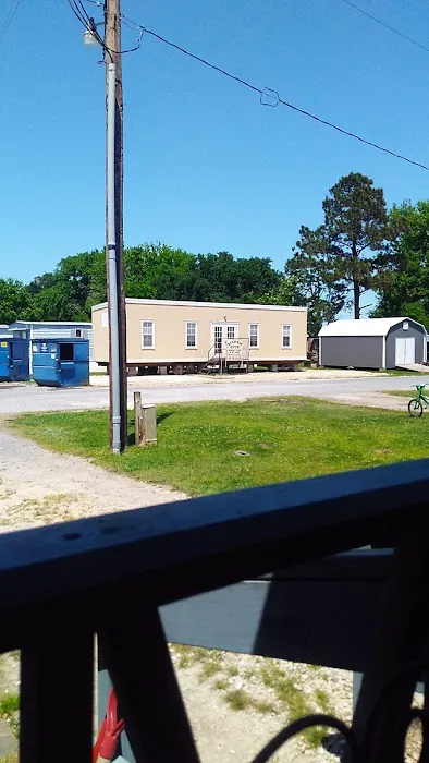 Silver Spur Mobile Home & RV Park Picture 6