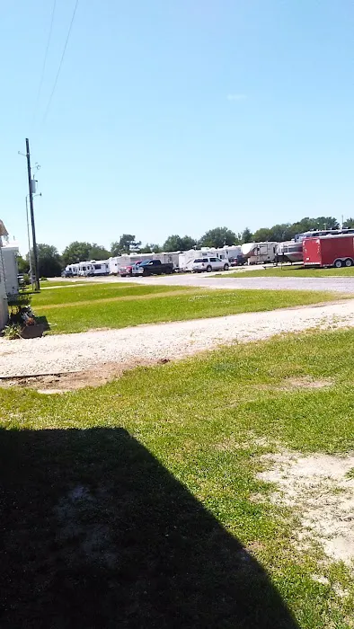 Silver Spur Mobile Home & RV Park Picture 7