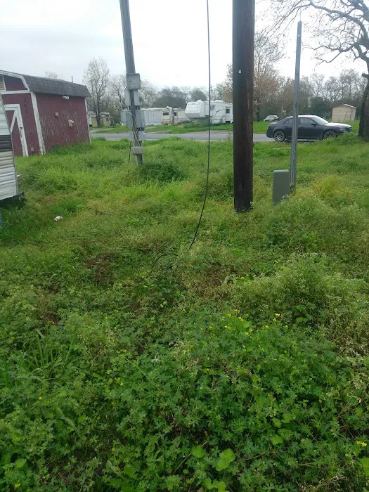 Packard's Trailer Park Picture 3